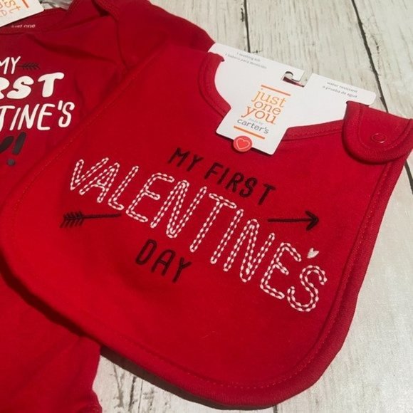 My First Valentine's Day Bodysuit + Bib NEW Size 12 Month Baby Outfit Set NWT - Picture 3 of 5